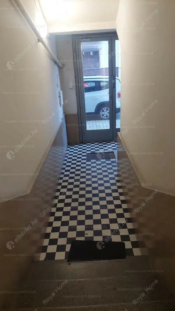 Kiadó albérlet 199000 Ft/hó áron: Budapest, XIII. kerület  Thurzó utca. Mérete: 32 nm, 1 szobás | Alberlet.hu - 6372344