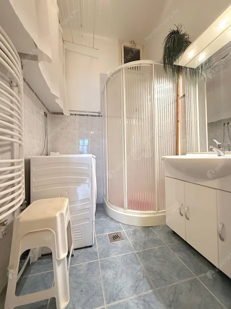 Kiadó albérlet 260000 Ft/hó áron: Budapest, XIII. kerület  Thurzó utca. Mérete: 46 nm, 2 szobás | Alberlet.hu - 6584464