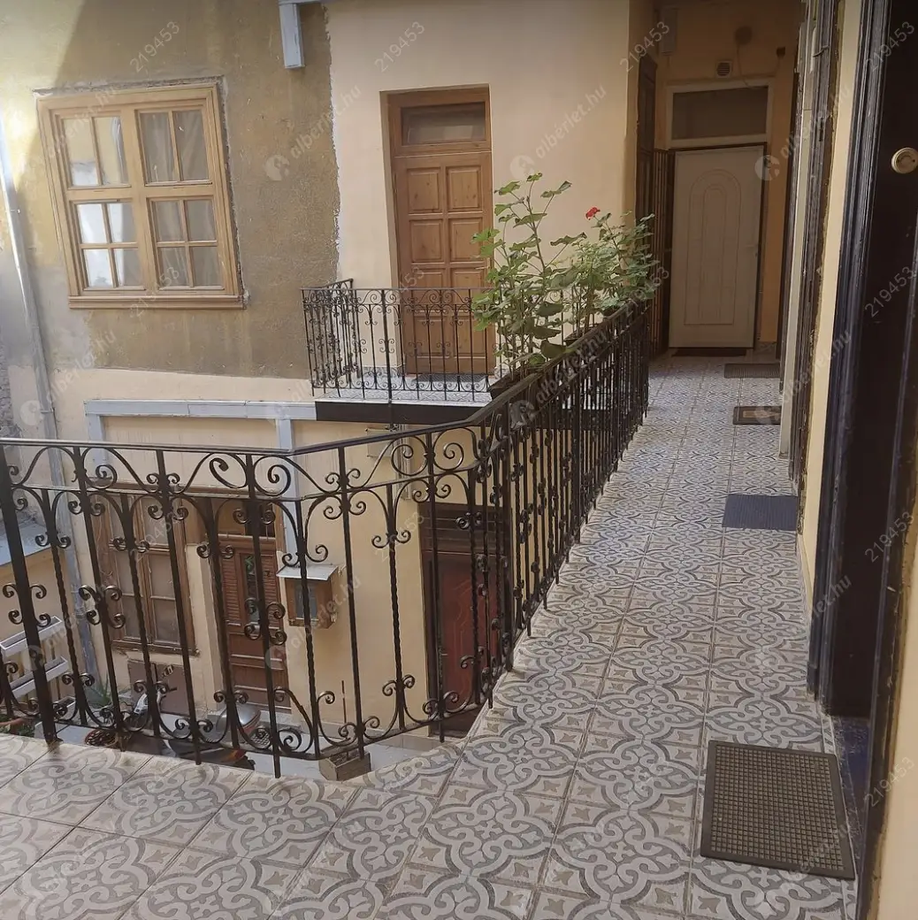 Kiadó albérlet 235000 Ft/hó áron: Budapest, XIII. kerület  Tisza utca. Mérete: 40 nm, 1 szobás | Alberlet.hu - 6547667