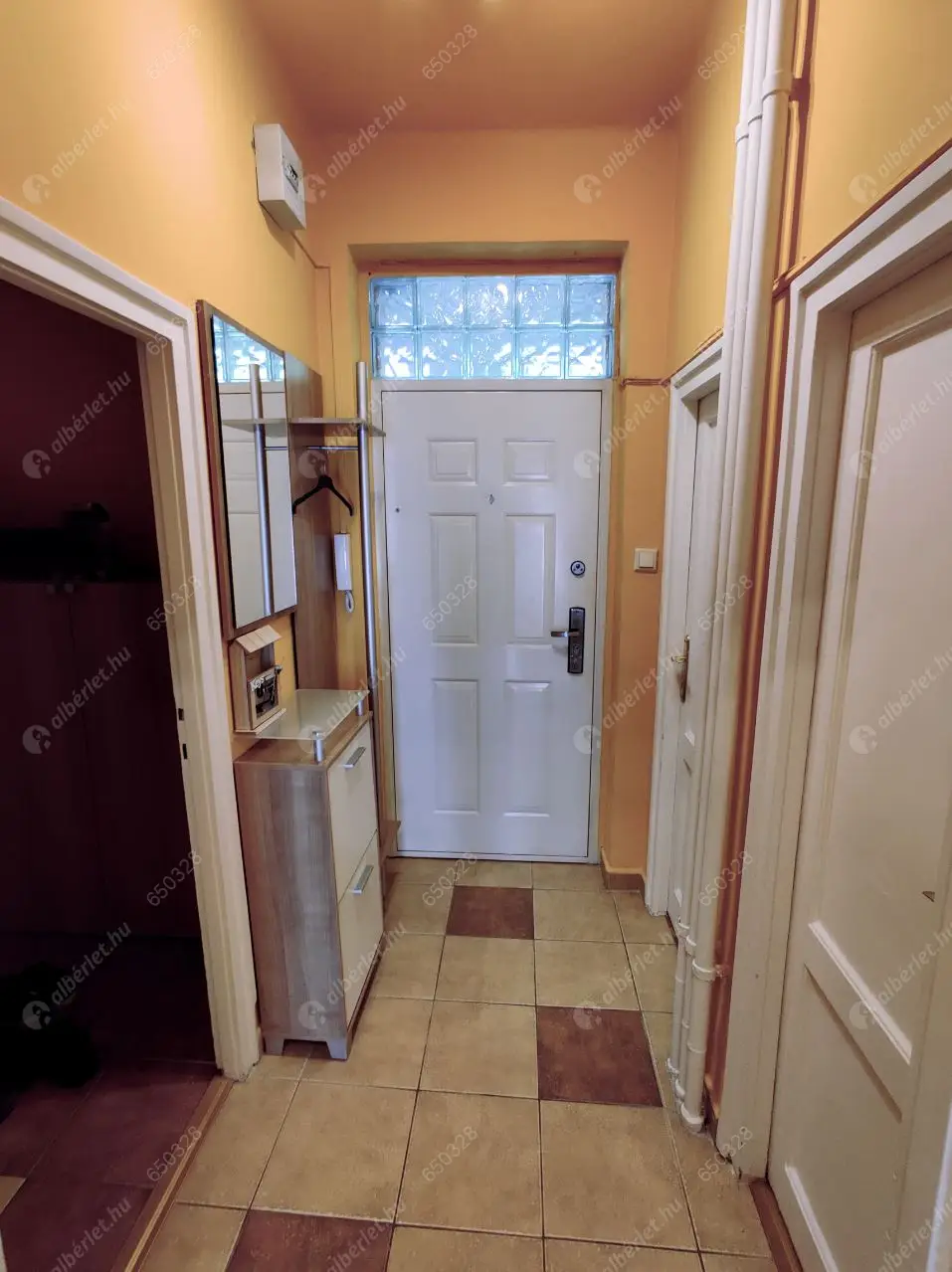 Kiadó albérlet 299000 Ft/hó áron: Budapest, XIII. kerület  Tomori köz. Mérete: 61 nm, 2 szobás | Alberlet.hu - 6562349