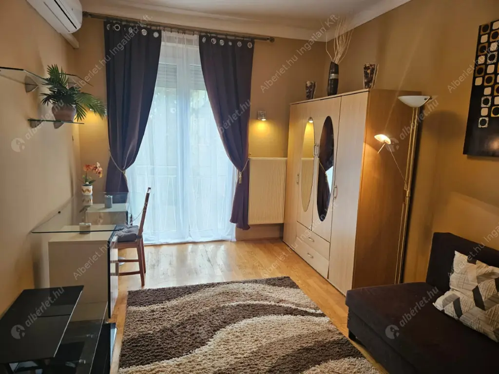 Kiadó albérlet 280000 Ft/hó áron: Budapest, XIII. kerület  Tomori köz. Mérete: 61 nm, 3 szobás | Alberlet.hu - 6599462