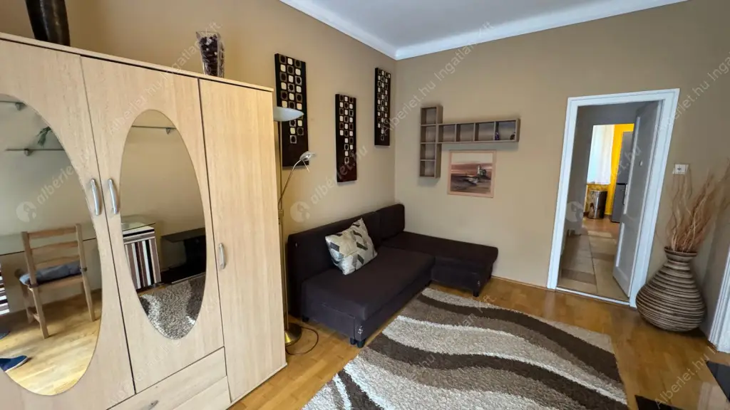 Kiadó albérlet 280000 Ft/hó áron: Budapest, XIII. kerület  Tomori köz. Mérete: 61 nm, 3 szobás | Alberlet.hu - 6599464