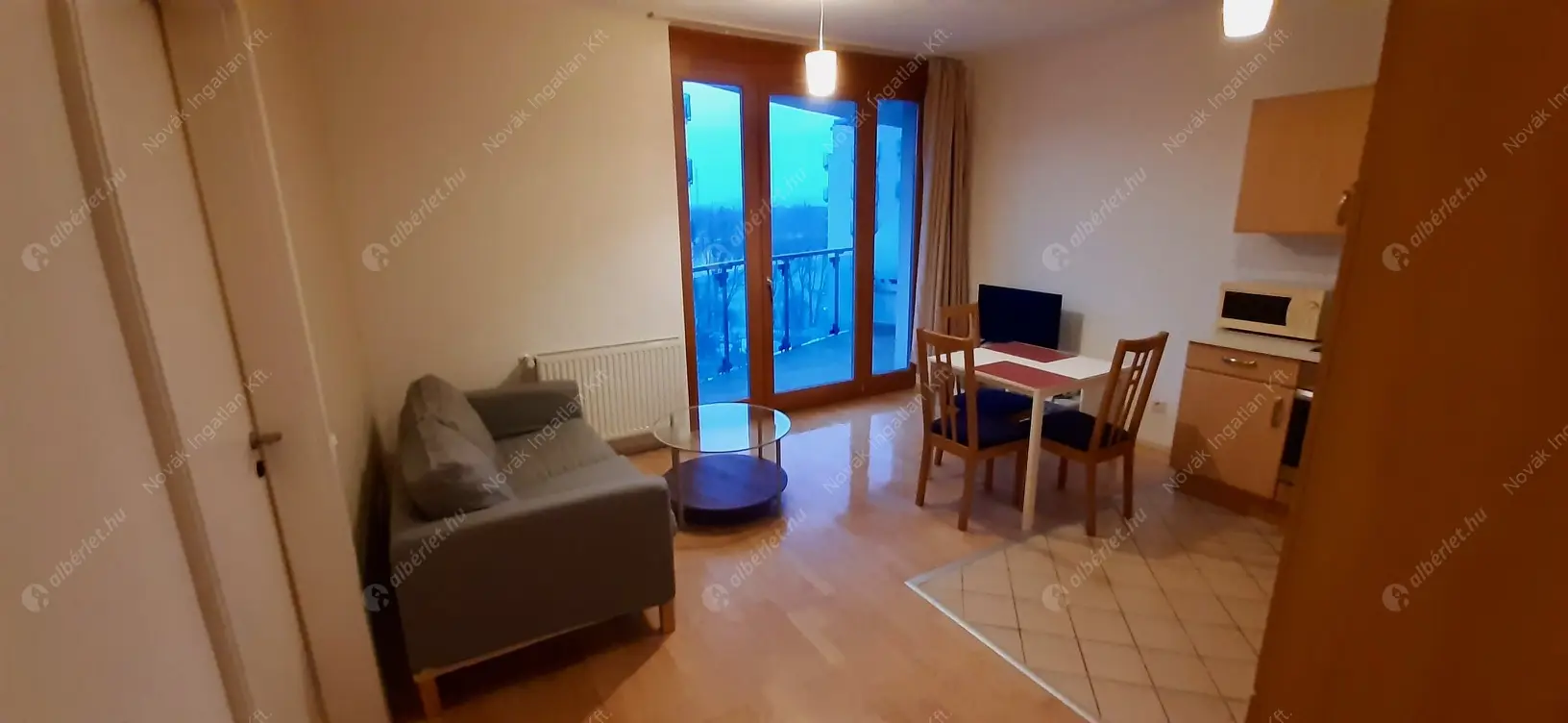 Kiadó albérlet 280000 Ft/hó áron: Budapest, XIII. kerület  Turóc utca. Mérete: 38 nm, 1 szobás | Alberlet.hu - 6632408