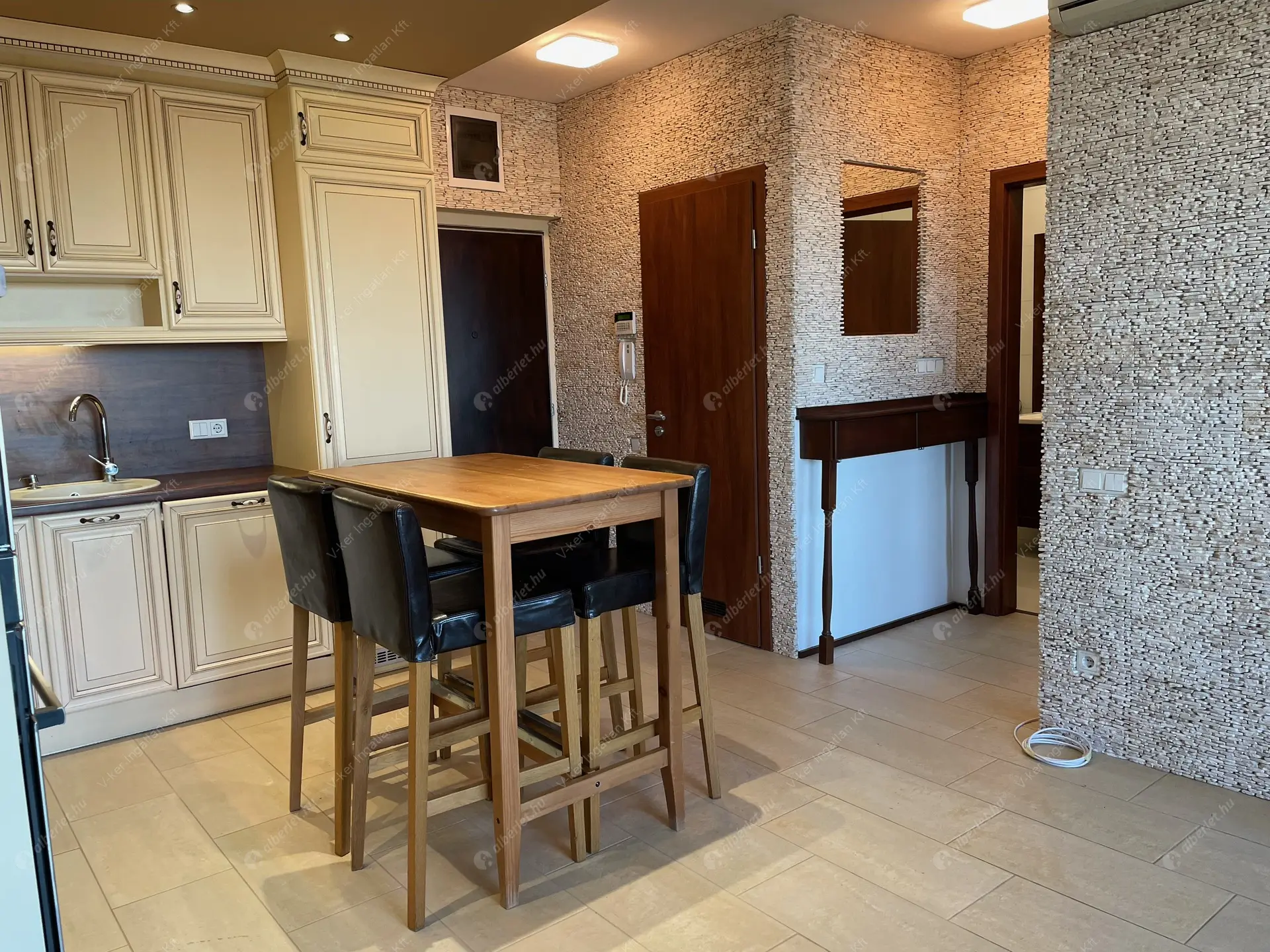 Kiadó albérlet 505000 Ft/hó áron: Budapest, XIII. kerület  Turóc utca. Mérete: 60 nm, 3 szobás | Alberlet.hu - 6125207