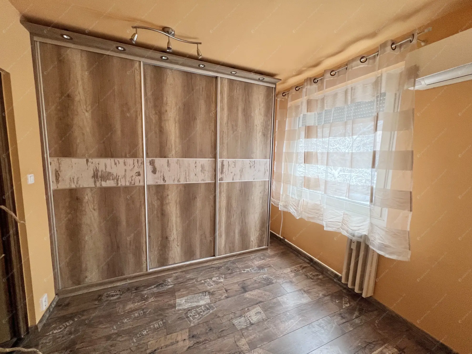 Kiadó albérlet 240000 Ft/hó áron: Budapest, XIII. kerület  Újpalotai út. Mérete: 54 nm, 2 szobás | Alberlet.hu - 6630580