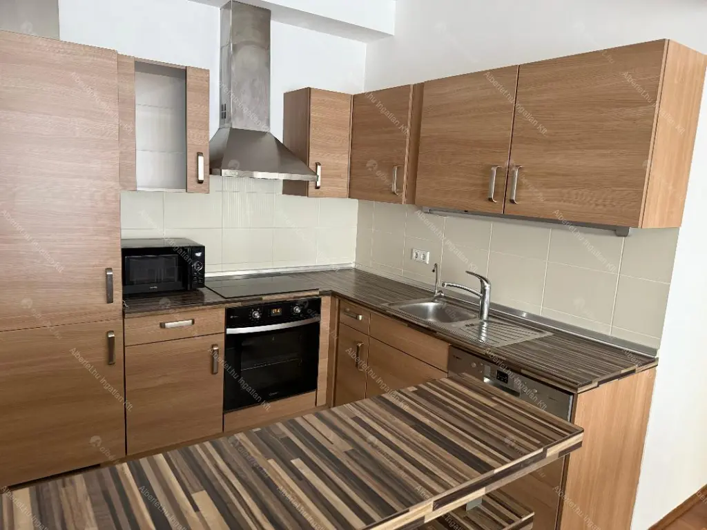 Kiadó albérlet 695000 Ft/hó áron: Budapest, XIII. kerület  Úszódaru utca. Mérete: 120 nm, 4 szobás | Alberlet.hu - 6697790