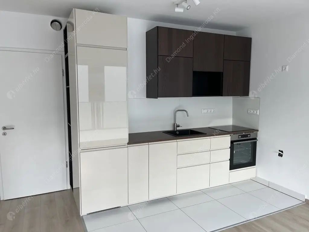 Kiadó albérlet 270000 Ft/hó áron: Budapest, XIII. kerület  Úszódaru utca. Mérete: 31 nm, 1 szobás | Alberlet.hu - 6496127