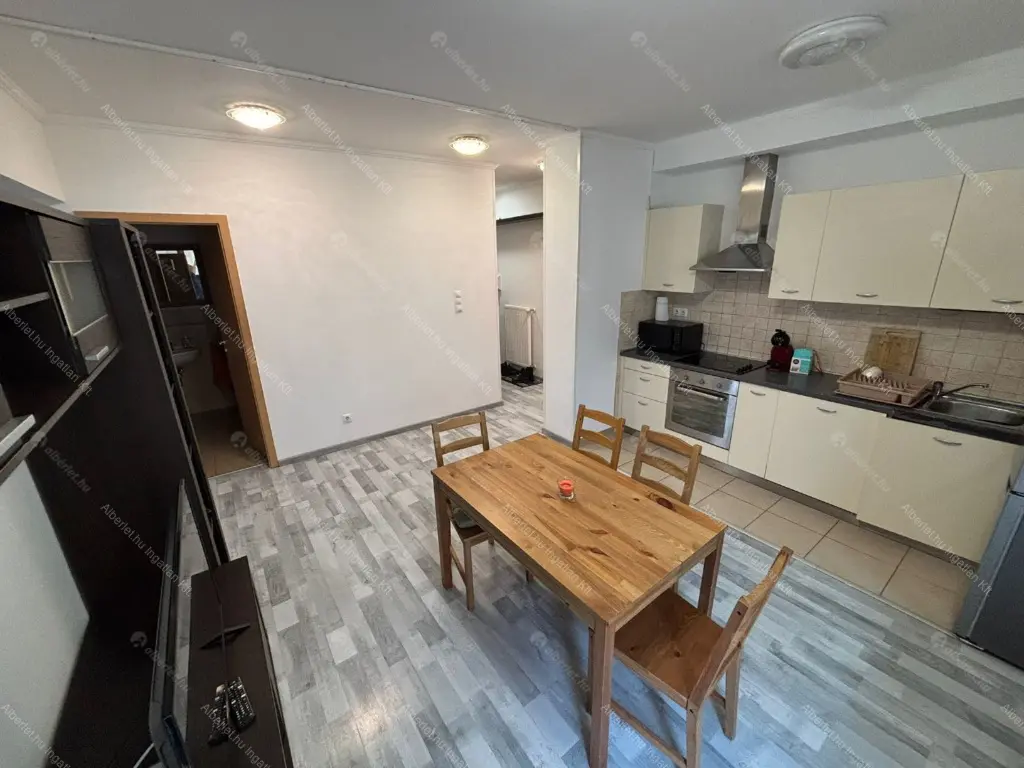 Kiadó albérlet 380000 Ft/hó áron: Budapest, XIII. kerület  Úszódaru utca. Mérete: 58 nm, 2 szobás | Alberlet.hu - 6662884