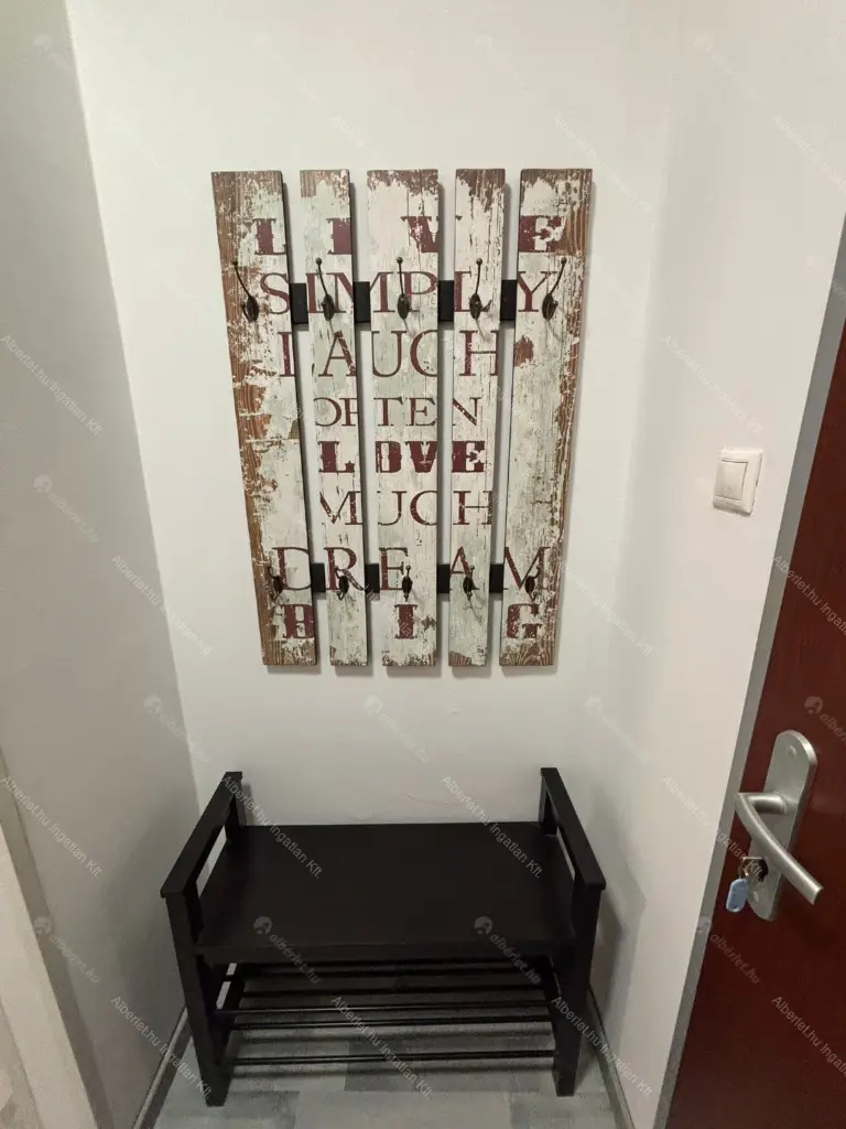 Kiadó albérlet 380000 Ft/hó áron: Budapest, XIII. kerület  Úszódaru utca. Mérete: 58 nm, 3 szobás | Alberlet.hu - 6664689