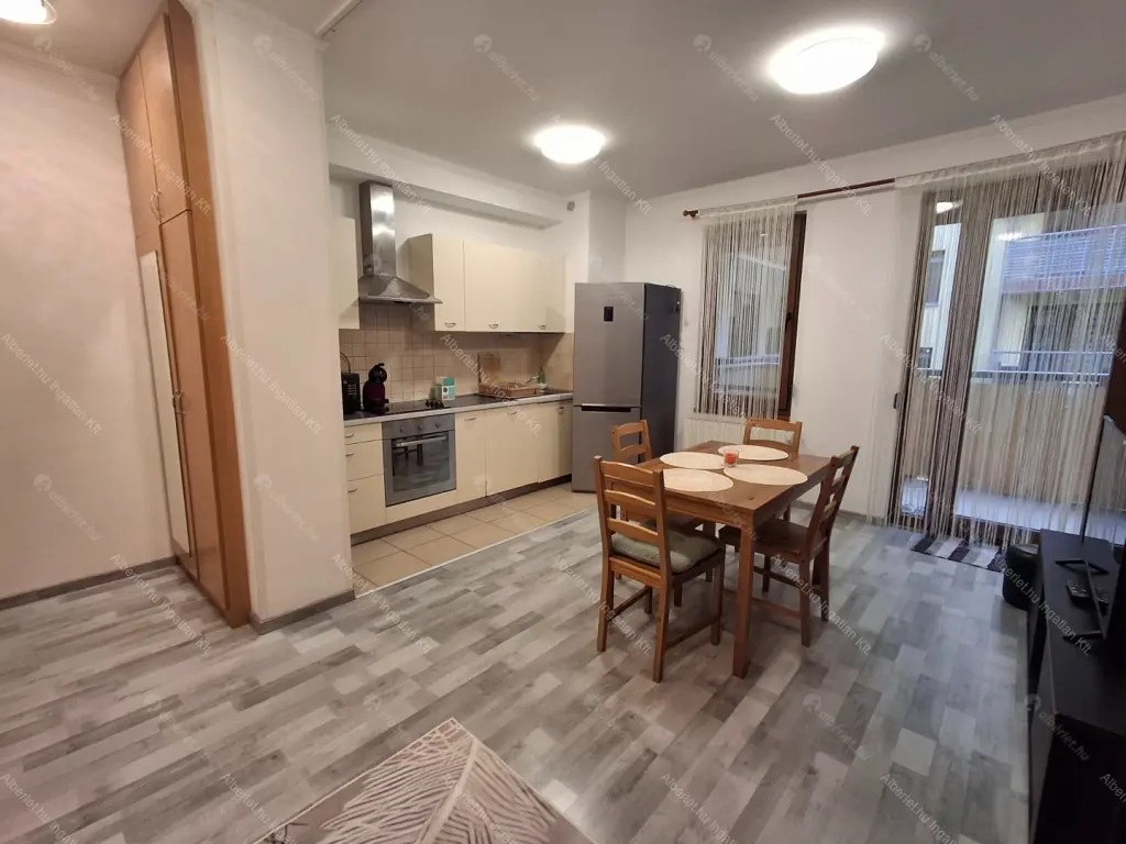 Kiadó albérlet 360000 Ft/hó áron: Budapest, XIII. kerület  Úszódaru utca. Mérete: 58 nm, 3 szobás | Alberlet.hu - 6677028