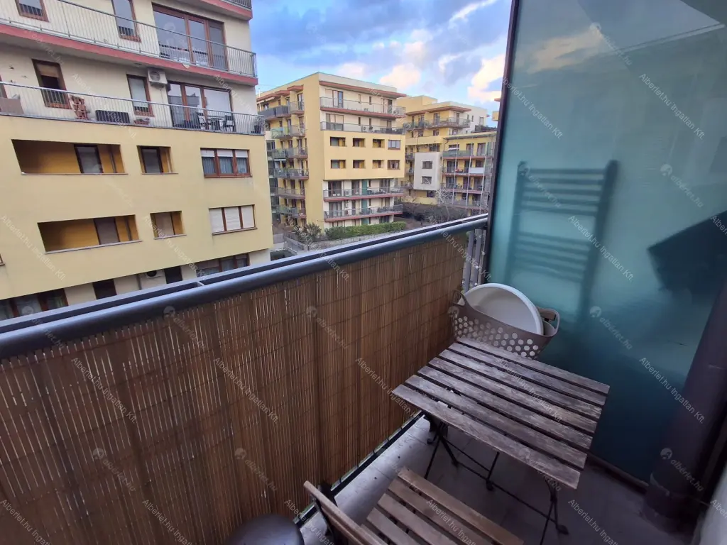 Kiadó albérlet 360000 Ft/hó áron: Budapest, XIII. kerület  Úszódaru utca. Mérete: 58 nm, 3 szobás | Alberlet.hu - 6677036