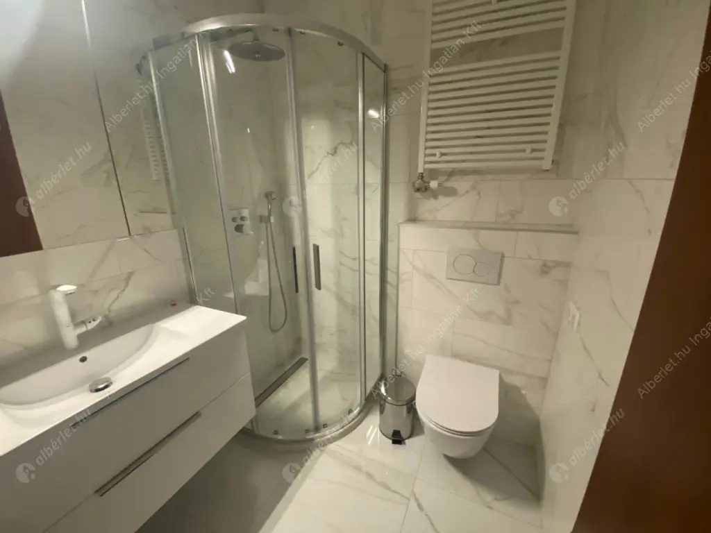 Kiadó albérlet 799000 Ft/hó áron: Budapest, XIII. kerület  Úszódaru utca. Mérete: 95 nm, 3 szobás | Alberlet.hu - 6578860