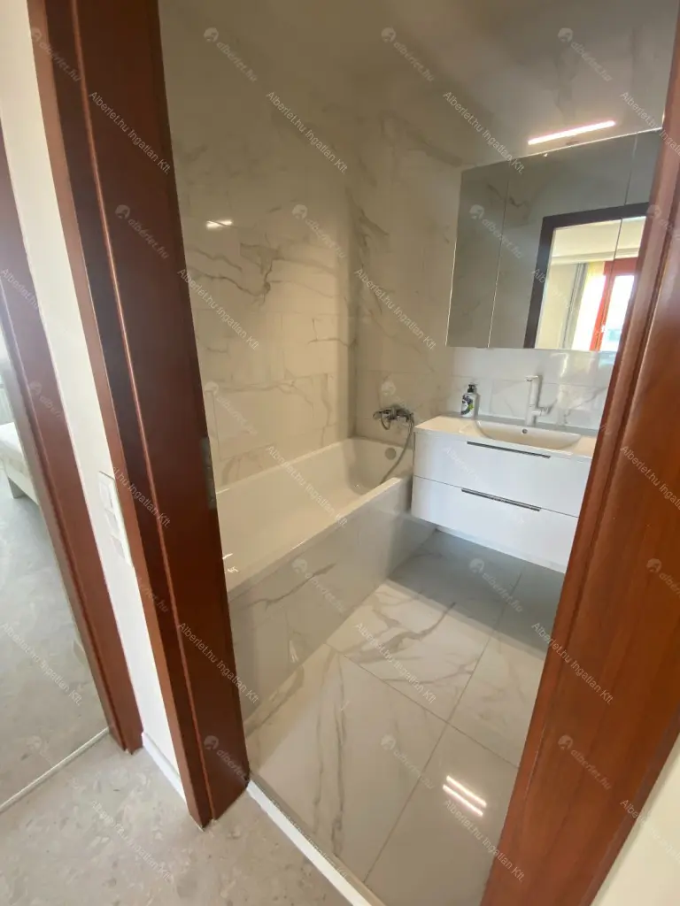 Kiadó albérlet 699000 Ft/hó áron: Budapest, XIII. kerület  Úszódaru utca. Mérete: 95 nm, 3 szobás | Alberlet.hu - 6669963