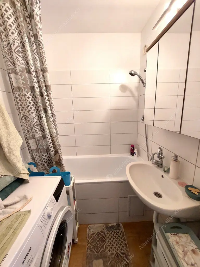 Kiadó albérlet 260000 Ft/hó áron: Budapest, XIII. kerület  Üteg utca. Mérete: 58 nm, 2 szobás | Alberlet.hu - 6597284