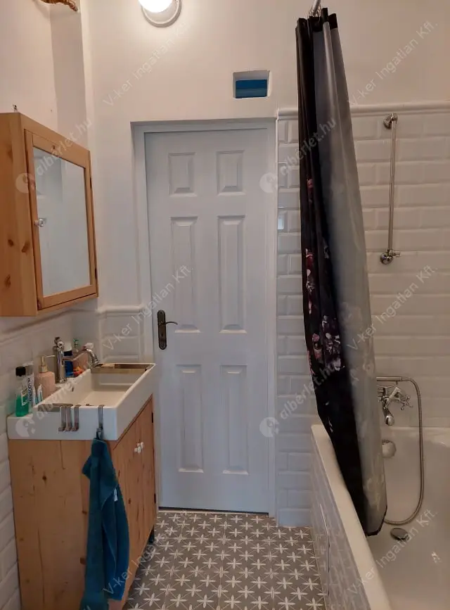 Kiadó albérlet 275000 Ft/hó áron: Budapest, XIII. kerület  Üteg utca. Mérete: 65 nm, 2 szobás | Alberlet.hu - 6628424