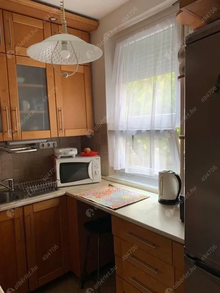 Kiadó albérlet 80000 Ft/hó áron: Budapest, XIII. kerület  Üteg utca. Mérete: 8 nm, 3 szobás | Alberlet.hu - 6606357