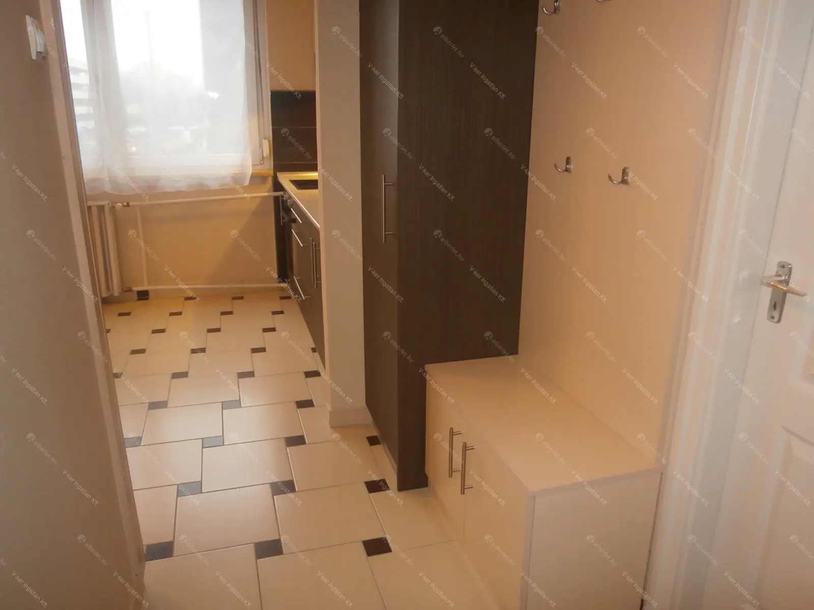 Kiadó albérlet 205000 Ft/hó áron: Budapest, XIII. kerület  Váci út. Mérete: 35 nm, 1 szobás | Alberlet.hu - 5783065