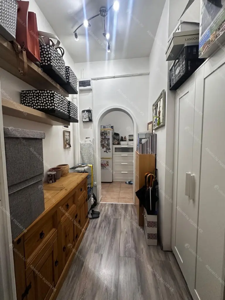 Kiadó albérlet 250000 Ft/hó áron: Budapest, XIII. kerület  Váci út. Mérete: 39 nm, 1 szobás | Alberlet.hu - 6690440