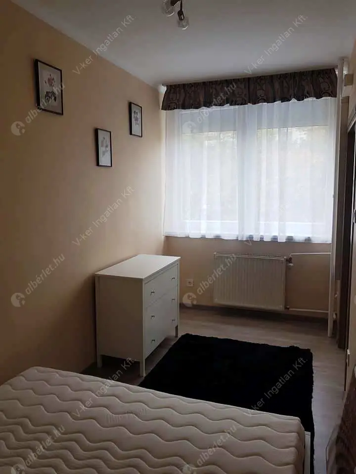 Kiadó albérlet 250000 Ft/hó áron: Budapest, XIII. kerület  Váci út. Mérete: 45 nm, 1 szobás | Alberlet.hu - 6604765