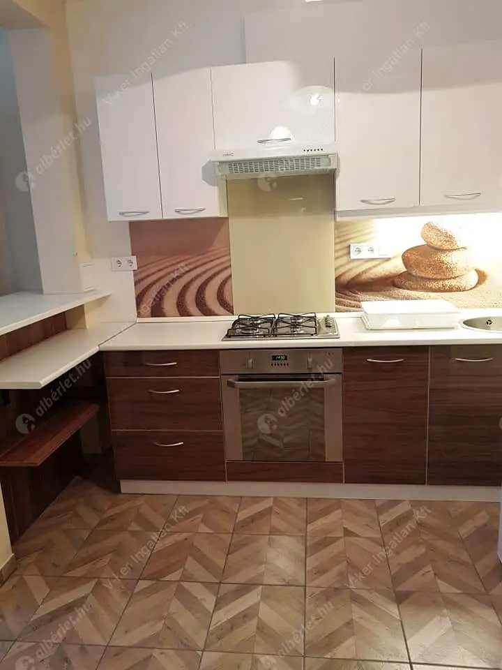 Kiadó albérlet 250000 Ft/hó áron: Budapest, XIII. kerület  Váci út. Mérete: 45 nm, 1 szobás | Alberlet.hu - 6604767