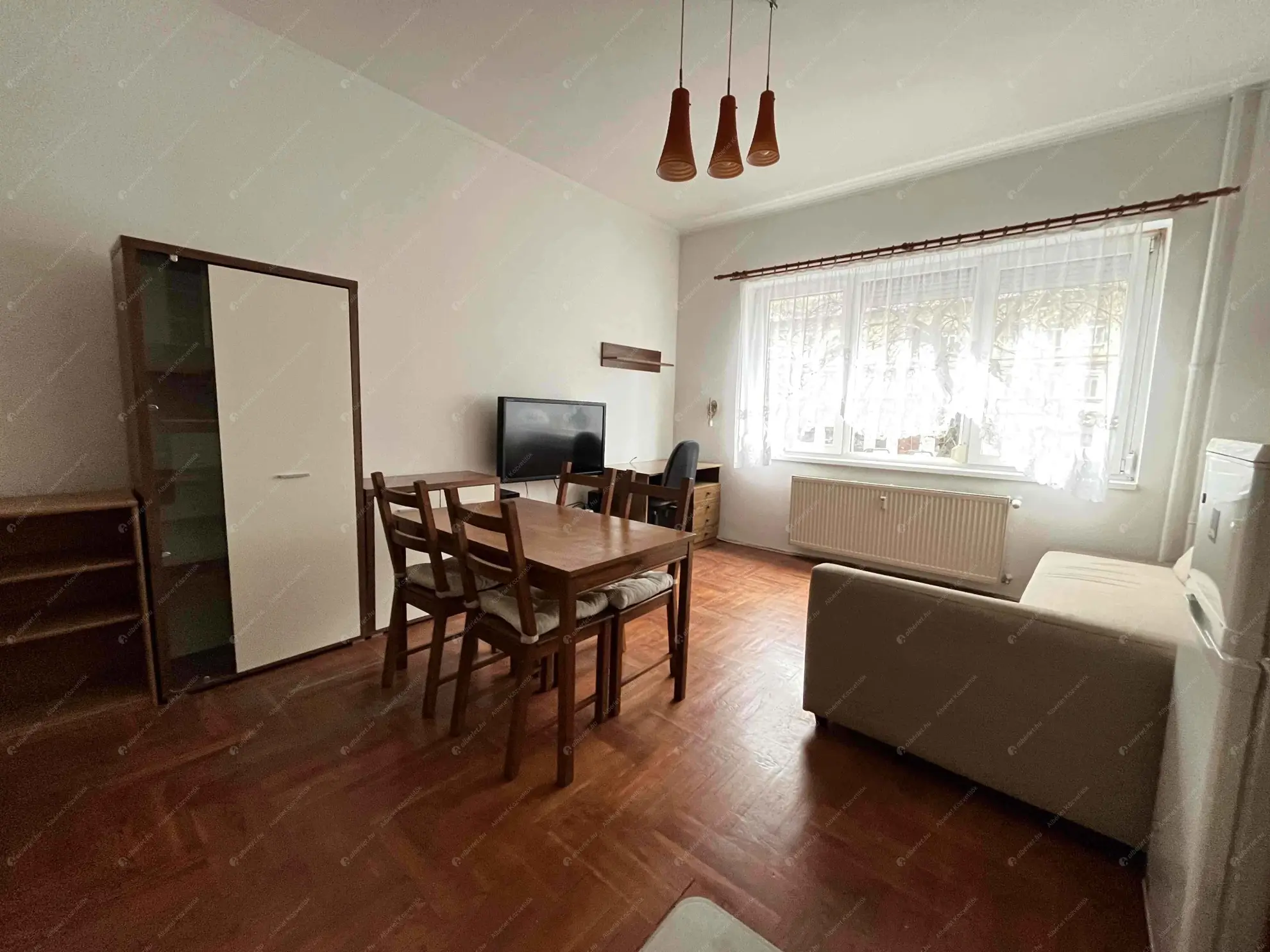 Kiadó albérlet 240000 Ft/hó áron: Budapest, XIII. kerület  Váci út. Mérete: 47 nm, 2 szobás | Alberlet.hu - 6592728