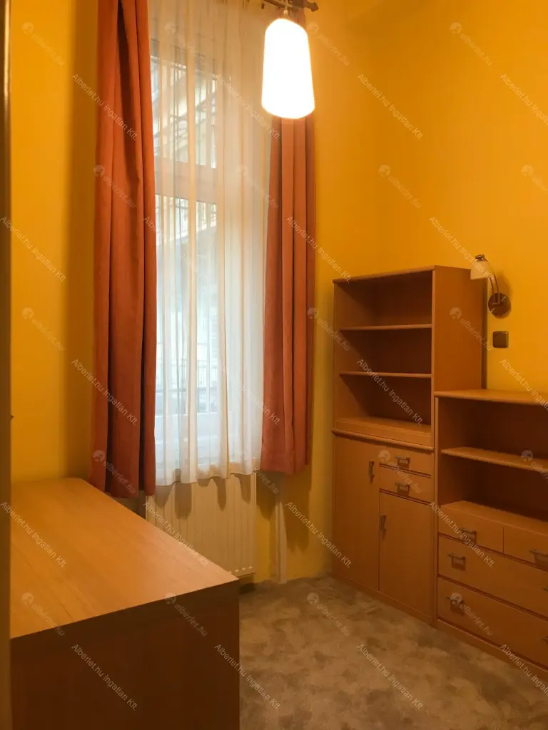 Kiadó albérlet 225000 Ft/hó áron: Budapest, XIII. kerület  Váci út. Mérete: 50 nm, 1 szobás | Alberlet.hu - 6700791