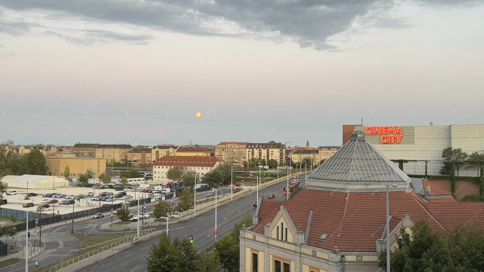 Kiadó albérlet 370000 Ft/hó áron: Budapest, XIII. kerület  Váci út. Mérete: 54 nm, 3 szobás | Alberlet.hu - 6569137