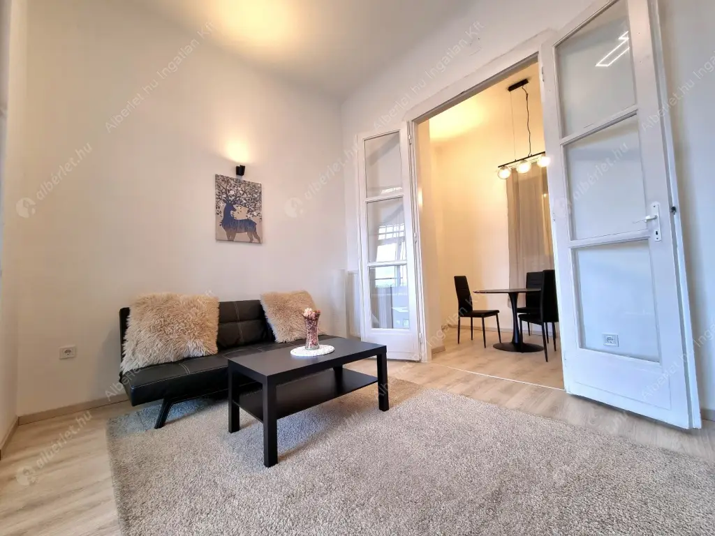 Kiadó albérlet 370000 Ft/hó áron: Budapest, XIII. kerület  Váci út. Mérete: 54 nm, 2 szobás | Alberlet.hu - 6570962