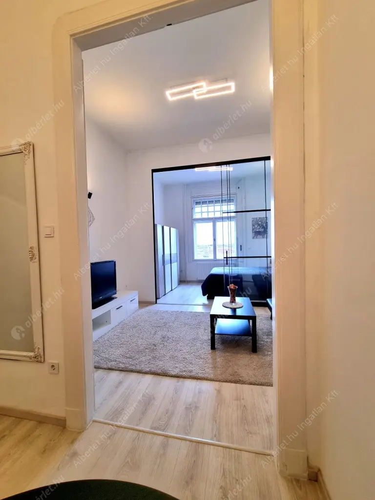 Kiadó albérlet 370000 Ft/hó áron: Budapest, XIII. kerület  Váci út. Mérete: 54 nm, 2 szobás | Alberlet.hu - 6570965