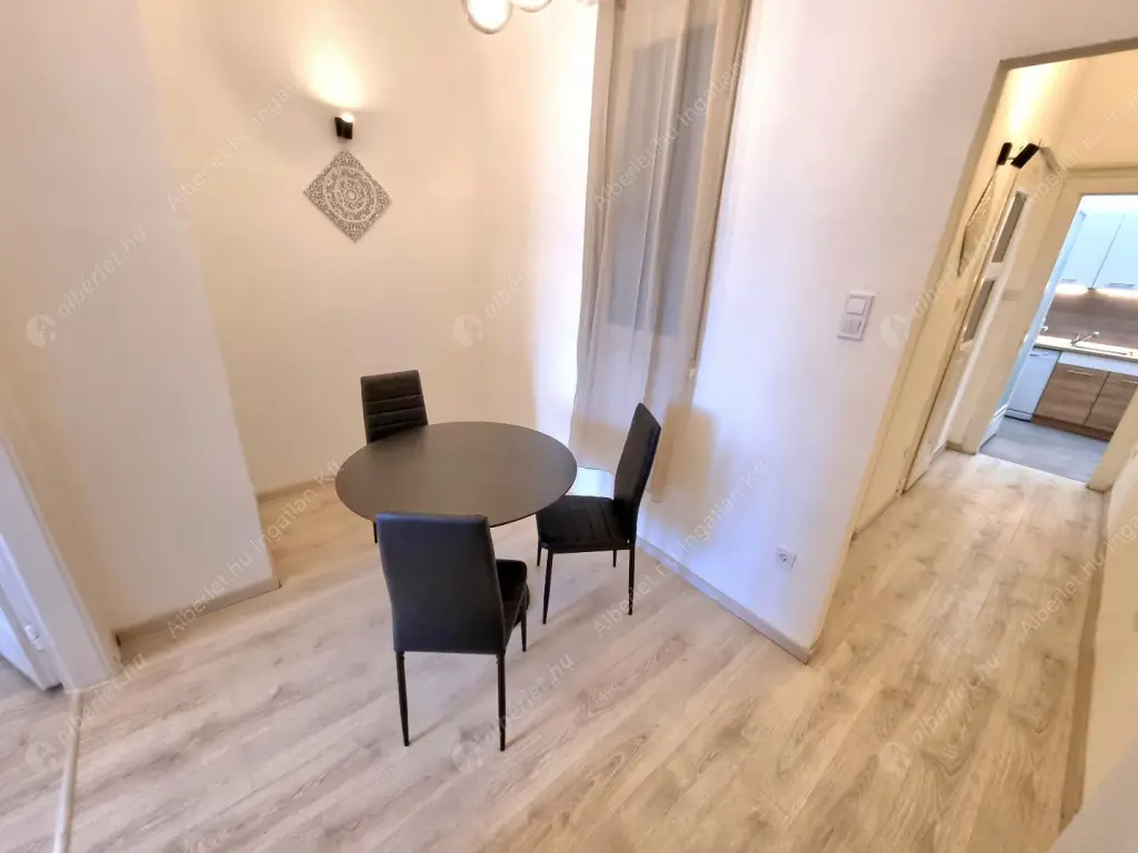 Kiadó albérlet 370000 Ft/hó áron: Budapest, XIII. kerület  Váci út. Mérete: 54 nm, 2 szobás | Alberlet.hu - 6570978