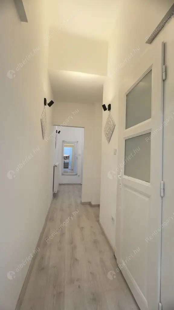 Kiadó albérlet 370000 Ft/hó áron: Budapest, XIII. kerület  Váci út. Mérete: 54 nm, 2 szobás | Alberlet.hu - 6574494