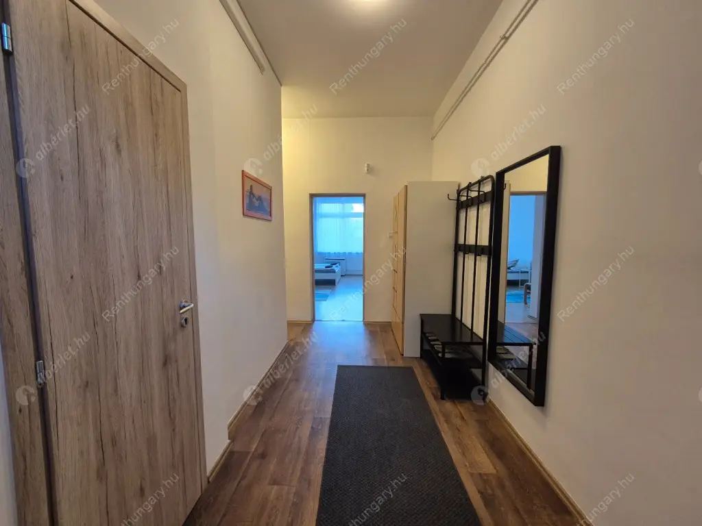 Kiadó albérlet 279000 Ft/hó áron: Budapest, XIII. kerület  Váci út. Mérete: 75 nm, 2 szobás | Alberlet.hu - 6549459