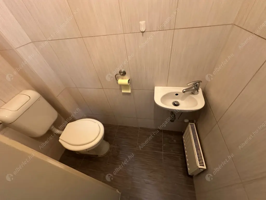 Kiadó albérlet 400000 Ft/hó áron: Budapest, XIII. kerület  Váci út. Mérete: 80 nm, 3 szobás | Alberlet.hu - 6591934