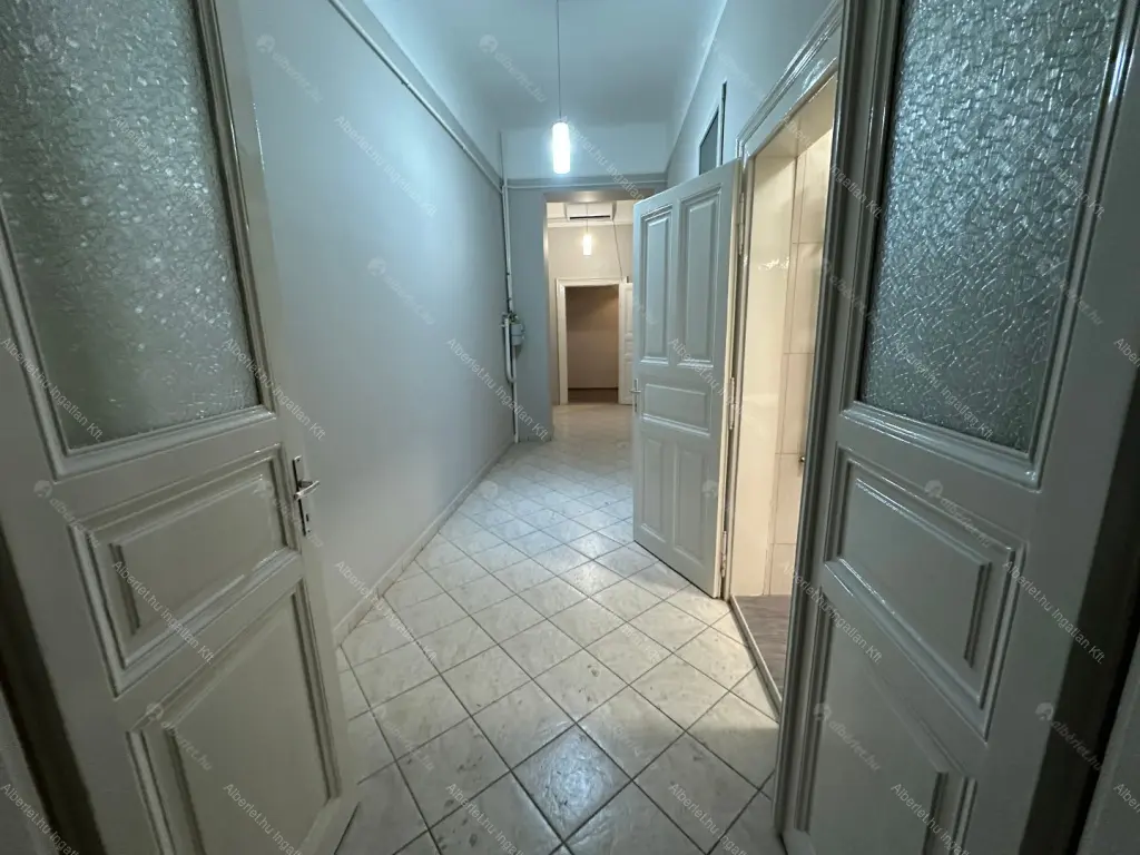 Kiadó albérlet 380000 Ft/hó áron: Budapest, XIII. kerület  Váci út. Mérete: 80 nm, 3 szobás | Alberlet.hu - 6681860