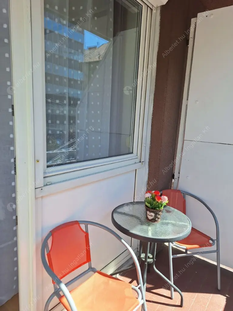 Kiadó albérlet 200000 Ft/hó áron: Budapest, XIII. kerület  Victor Hugo utca. Mérete: 20 nm, 1 szobás | Alberlet.hu - 6591814