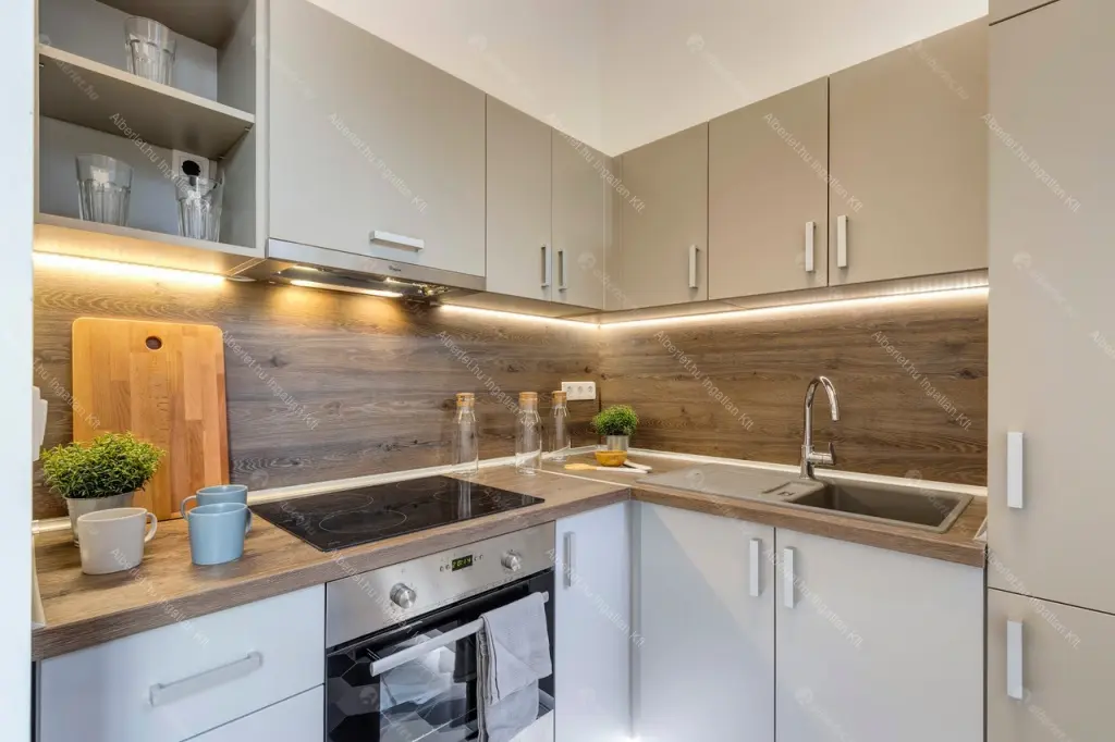 Kiadó albérlet 220000 Ft/hó áron: Budapest, XIII. kerület  Visegrádi utca. Mérete: 24 nm, 1 szobás | Alberlet.hu - 5621398