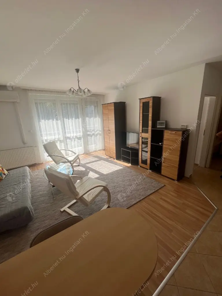 Kiadó albérlet 280000 Ft/hó áron: Budapest, XIII. kerület  Visegrádi utca. Mérete: 44 nm, 1 szobás | Alberlet.hu - 6513968