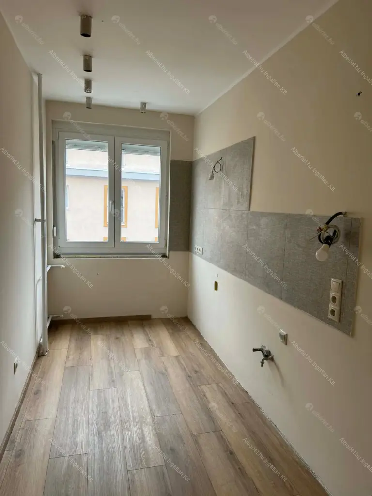 Kiadó albérlet 380000 Ft/hó áron: Budapest, XIII. kerület  Visegrádi utca. Mérete: 61 nm, 2 szobás | Alberlet.hu - 6686469