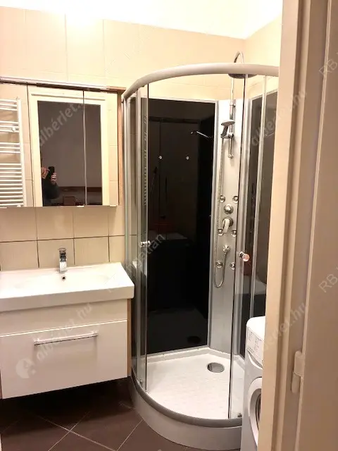 Kiadó albérlet 330000 Ft/hó áron: Budapest, XIII. kerület  Visegrádi utca. Mérete: 74 nm, 2 szobás | Alberlet.hu - 6626566