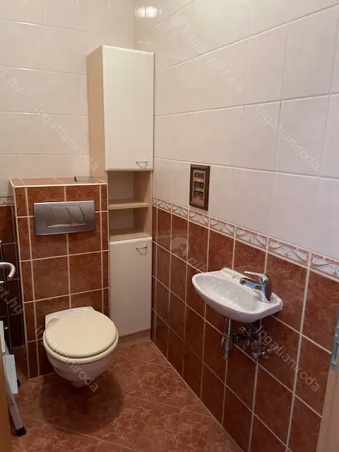 Kiadó albérlet 370000 Ft/hó áron: Budapest, XIII. kerület  Visegrádi utca. Mérete: 77 nm, 2 szobás | Alberlet.hu - 6222297