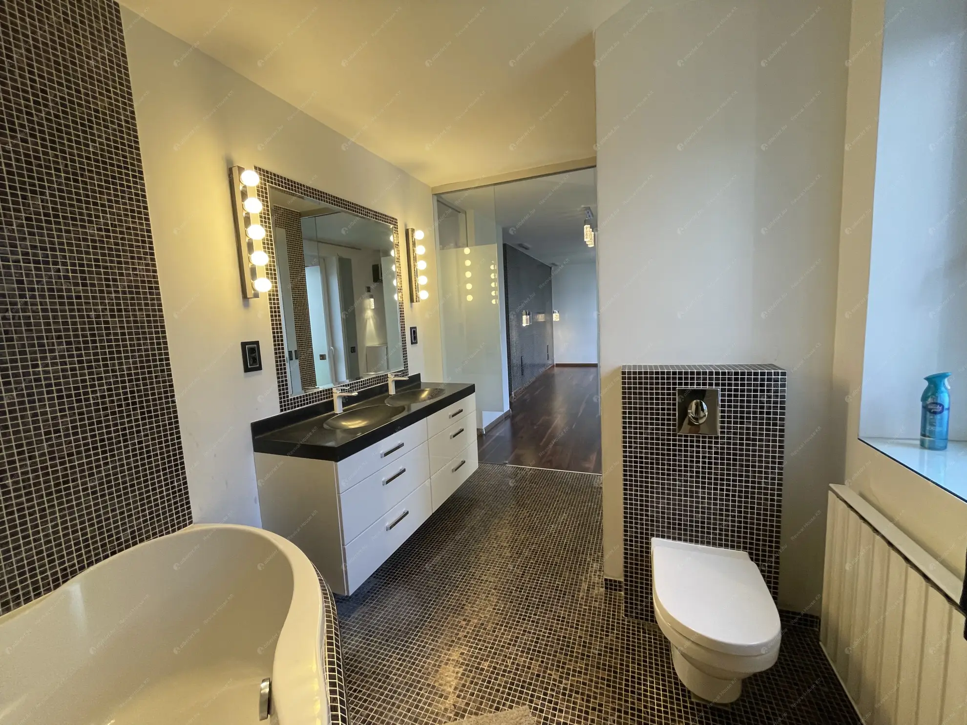 Kiadó albérlet 850000 Ft/hó áron: Budapest, XIII. kerület  Viza utca. Mérete: 120 nm, 3 szobás | Alberlet.hu - 6589972