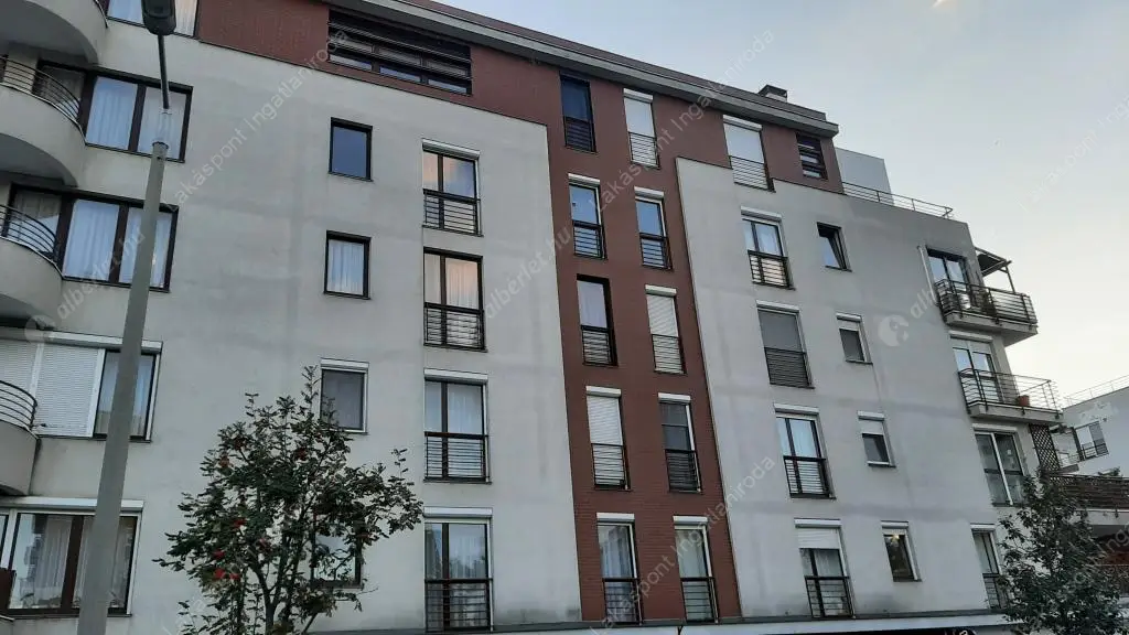 Kiadó albérlet 440000 Ft/hó áron: Budapest, XIII. kerület  Viza utca. Mérete: 70 nm, 3 szobás | Alberlet.hu - 6565429