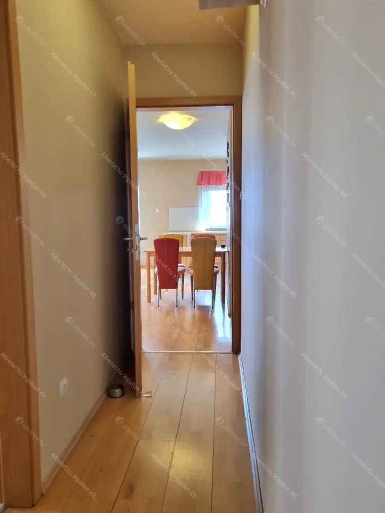 Kiadó albérlet 360000 Ft/hó áron: Budapest, XIII. kerület  Viza utca. Mérete: 90 nm, 3 szobás | Alberlet.hu - 6685400