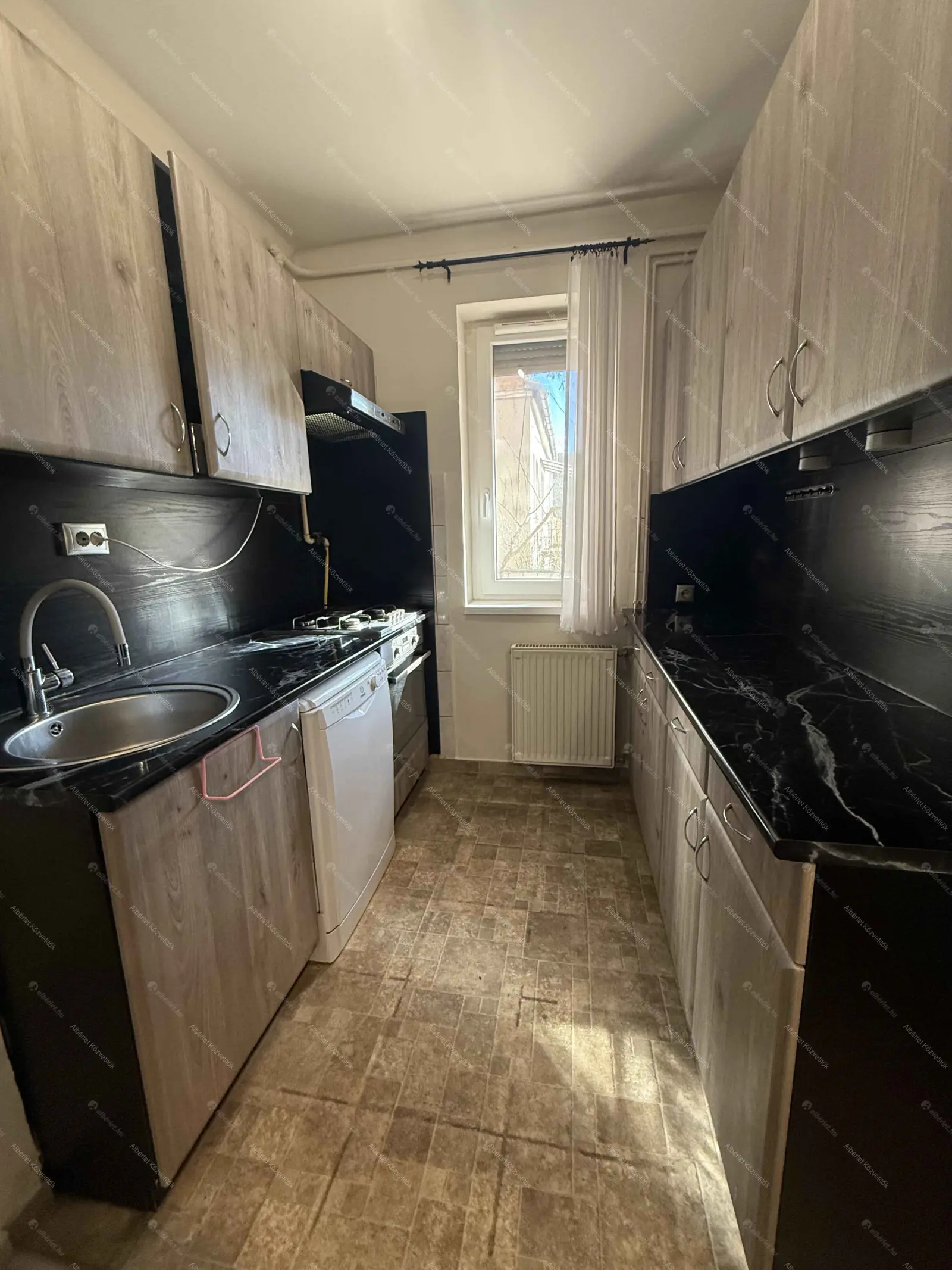 Kiadó albérlet 210000 Ft/hó áron: Budapest, XIII. kerület  Zsinór utca. Mérete: 51 nm, 1 szobás | Alberlet.hu - 6660488