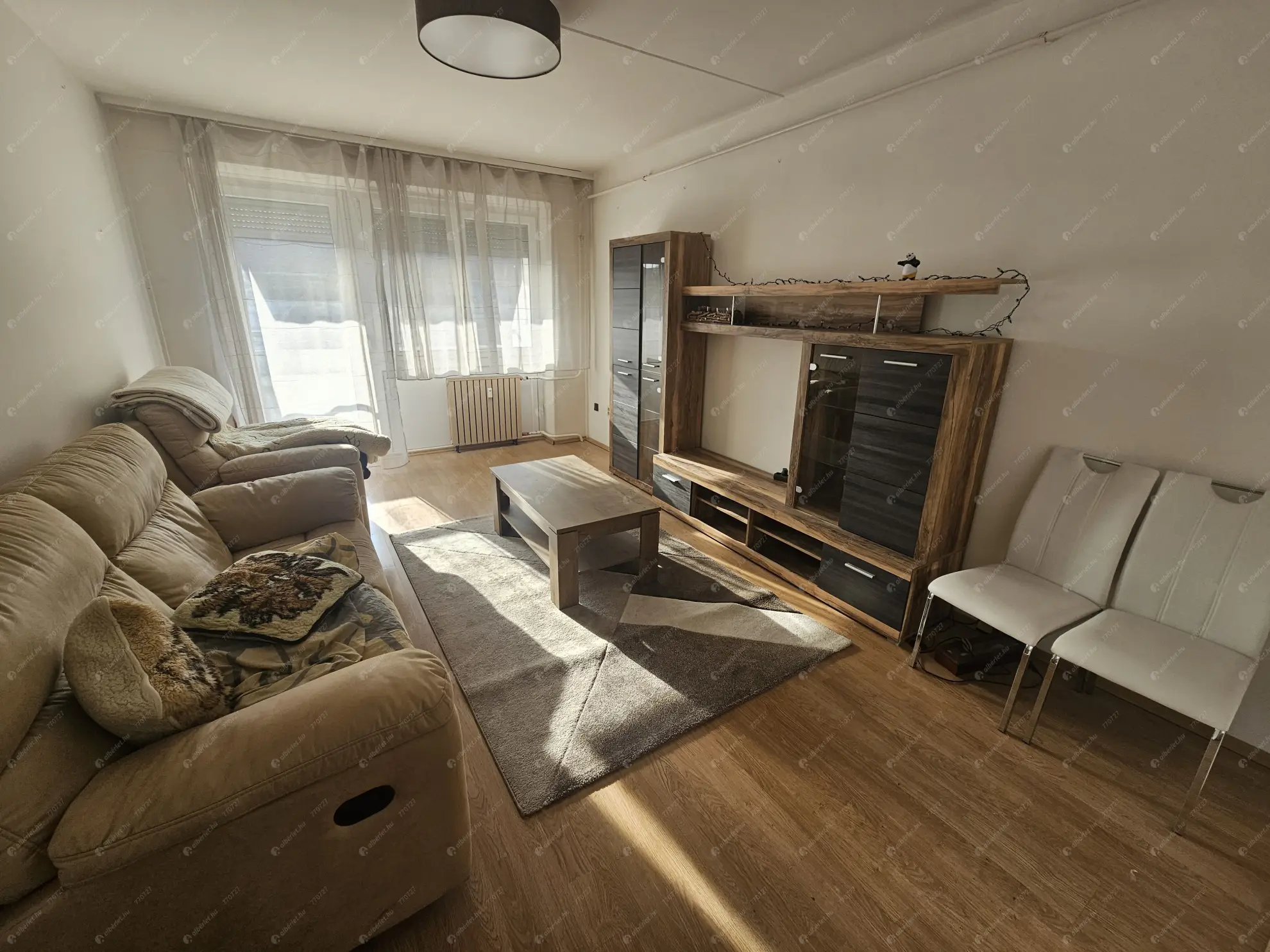 Kiadó albérlet 250000 Ft/hó áron: Budapest, XIV. kerület  Adria sétány. Mérete: 63 nm, 2 szobás | Alberlet.hu - 6577319