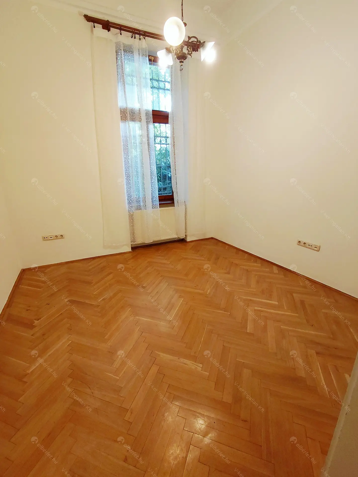 Kiadó albérlet 360000 Ft/hó áron: Budapest, XIV. kerület  Ajtósi Dürer sor. Mérete: 117 nm, 3 szobás | Alberlet.hu - 6540078