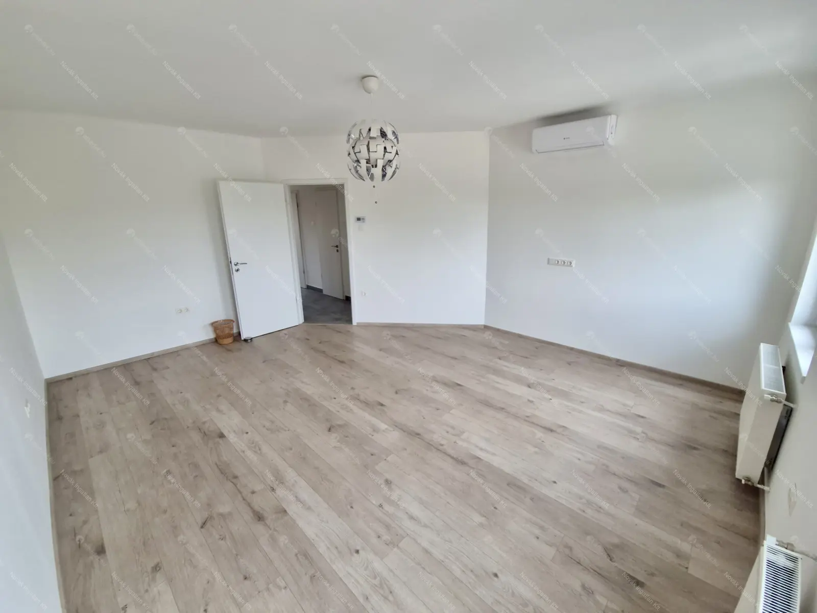 Kiadó albérlet 300000 Ft/hó áron: Budapest, XIV. kerület  Ajtósi Dürer sor. Mérete: 60 nm, 2 szobás | Alberlet.hu - 6739132
