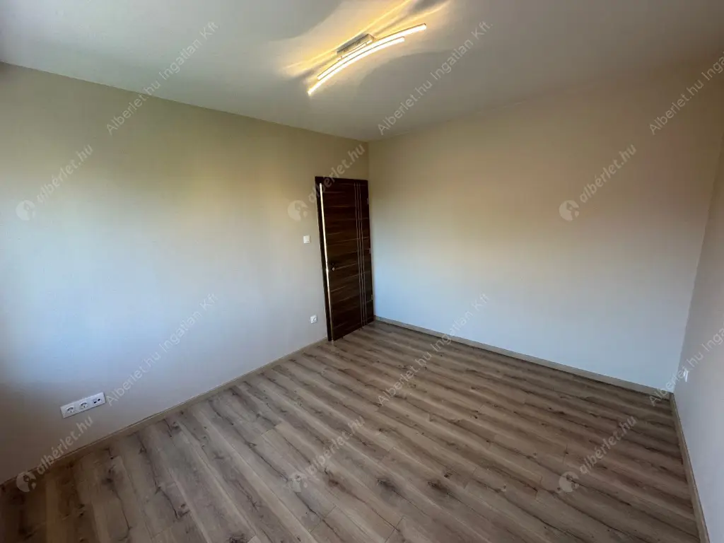 Kiadó albérlet 440000 Ft/hó áron: Budapest, XIV. kerület  Álmos vezér útja. Mérete: 108 nm, 3 szobás | Alberlet.hu - 6574690