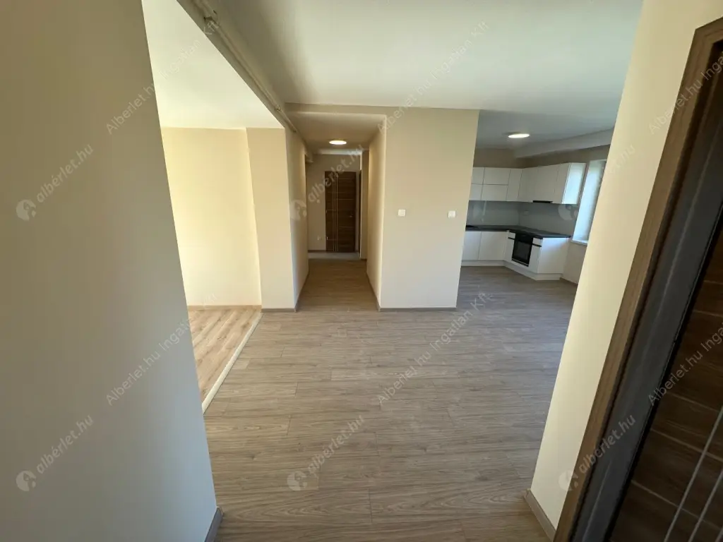 Kiadó albérlet 440000 Ft/hó áron: Budapest, XIV. kerület  Álmos vezér útja. Mérete: 108 nm, 3 szobás | Alberlet.hu - 6574691