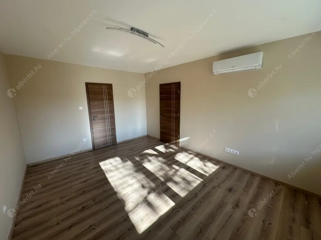 Kiadó albérlet 440000 Ft/hó áron: Budapest, XIV. kerület  Álmos vezér útja. Mérete: 108 nm, 3 szobás | Alberlet.hu - 6574694